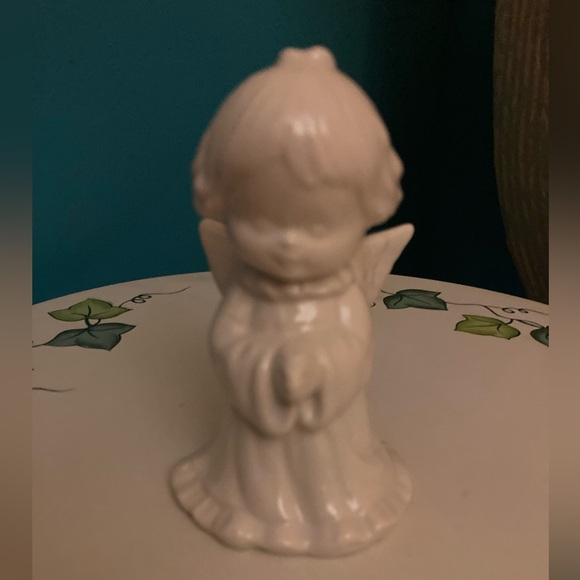 Set of 5 Adorable, White Ceramic Cherubs/Angels. Preowned - Picture 6 of 11